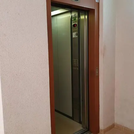 Linmarko En Centro De Apartamento *