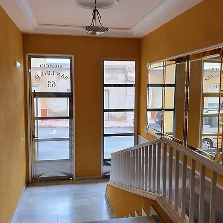 Linmarko En Centro De Daire Torrevieja